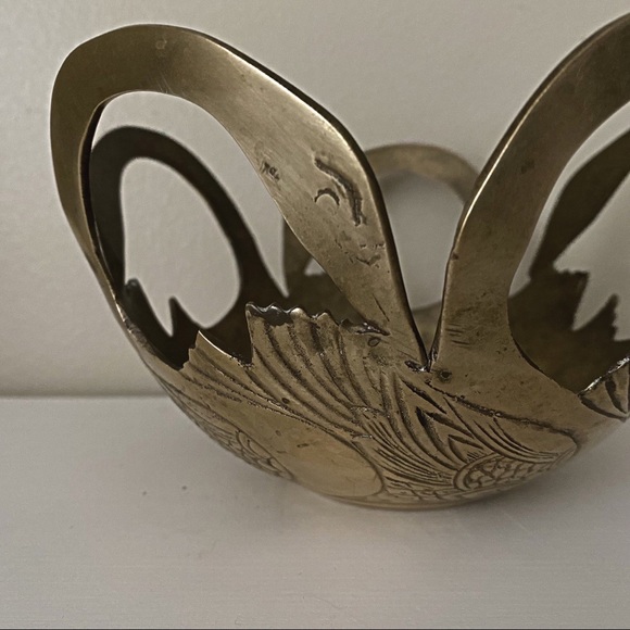 Solid brass embossed swan bowl handmade in India - Picture 5 of 5